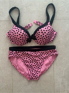 Be creative Pink & Black Geo Print Bikini Set